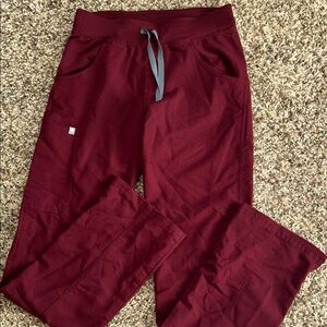 Figs Burgundy Kade XSTall